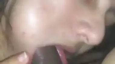 18 yr old girl’s first blowjob in Nepali sex video
