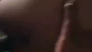 Desi girl’s tight chut fucked by boyfriend at the hotel