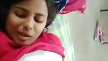 Horny Indian masturbatin selfie MMS