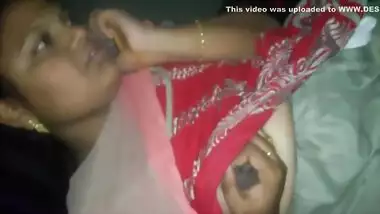Indian Cheating Wife Gets Big Boobs Sucked