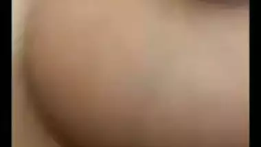 College girl on WhatsApp showing boobs viral xxx