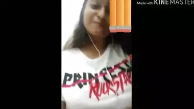 Hot desi GF showing yummy boobs