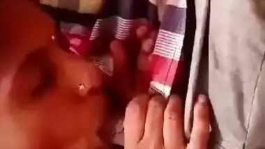 Bhabi sucking dick outdoor