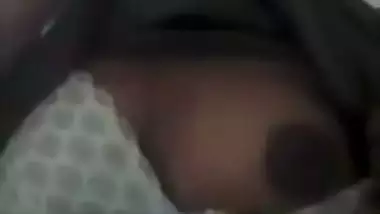 Horny girl shows boobs on video call to lover viral MMS