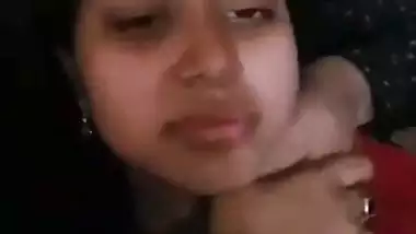 Kiss and fondling Indian MMS