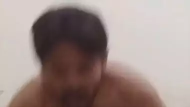 Pakistani couple self made porn MMS