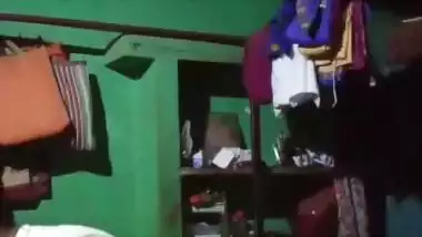 Bihari sex video of Bhabhi getting fucked for her gift