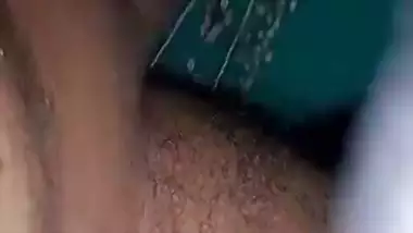 Village lady’s desi blowjob makes a man cum profusely