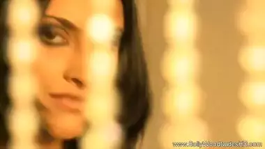 Sacred Body Dancing Revealed in Bollywood