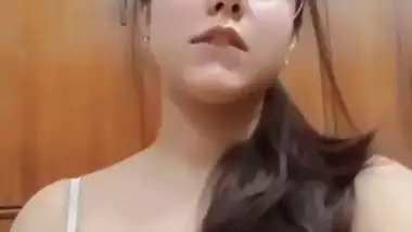 Indian nude girl shows her big boobs on camera