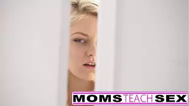 Mom Vs Teens Dowload - Download Porn Bbw Mom Vs Son Video mms videos on Hdtubefucking.com