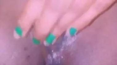 Sexy Milf Fun with Brinjal under Corona