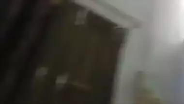 Desi Young girl fucking vdo