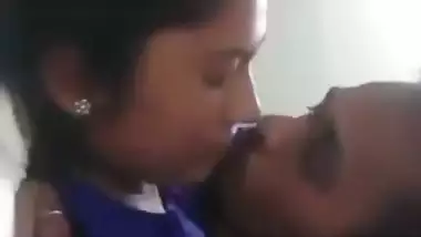 Indian mouthfucking with GF