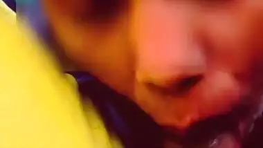 Desi Girl Give Blowjob