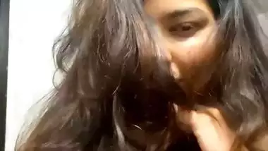 Seductive Indian girl topless big boobs showing selfie