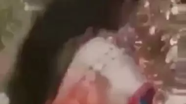 Lovely Desi XXX girl gives a hot blowjob outdoors till her boyfriend cum MMS