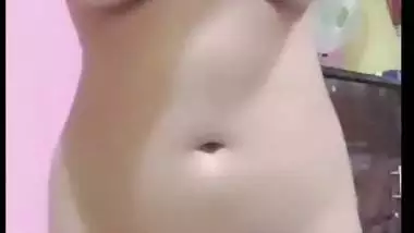 Big boob girl strips and shows her desi nude body on camera