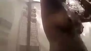 Bangla Village Girl Bathing Topless Viral MMS