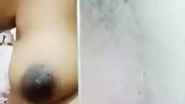 Swathi Naidu pregnant Bathing Selfie