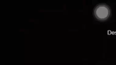 Amateur XXX video of Indian who slowly stimulates her hairy clitoris