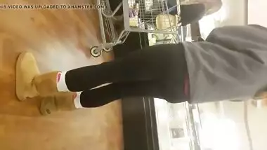 Upside down bubble oc candid booty market find...