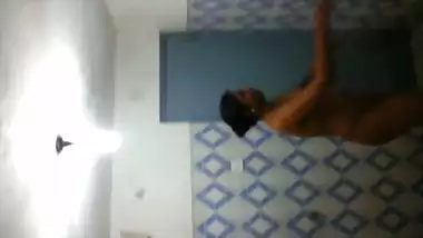 Srilankan bathing hiddencam video