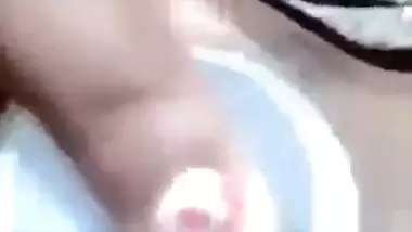 Desi nude girl fucks her pussy with a plastic bottle