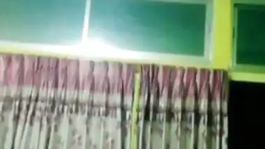 Naked Indian selfie show MMS