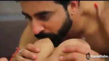 Lady gives a desi blowjob to her lover and drinks cum