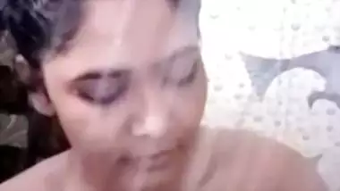 Cute nursing girl naked bathing video