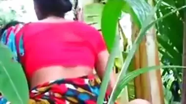 Bhabhi riding in jungle