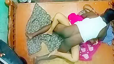 Tamil Aunty Sex Video Showing A Spicy Experience free xxx movie