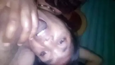 Local desi lady sucking sex rod of BF