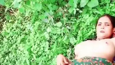 Village guy’s Indian outdoor sex with his buttery Bhabhi