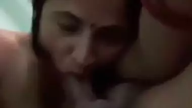 Marwadi bhabhi blowjob to devar and cum drinking