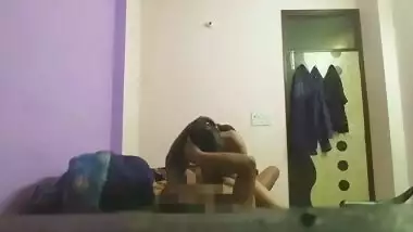 Sexy Desi slut has chudai with lover in favorite cowgirl XXX pose