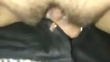 Pakistani naked babe rides on her lover’s dick