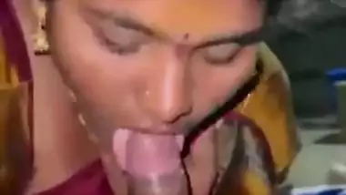 Married lady gives a Telugu blowjob to her ex-lover