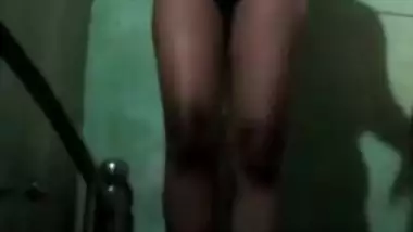 Dehati desi girl exposing her full nude figure for BF