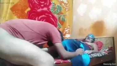 Usha aunty sex affair with her ex neighbour hot show