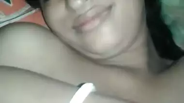 Dammn beautiful desi GF naked Valentine video
