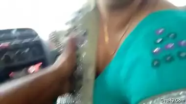 Horny Marwadi Milf Aunty Sucks Lover’s Cock In The Car