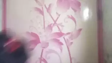 Bengali chubby sister nude bathing video for lover