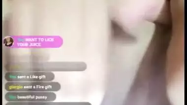 Gorgeous paid cam girl live phone sex show