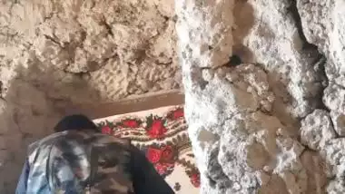 Pashto bhabhi fuck in standing position in rock house