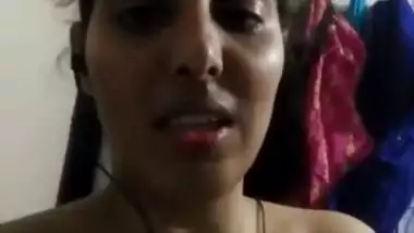 Selfie girl naked fingering with moans unseen video